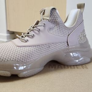 Stylish Beige Women's Sneakers